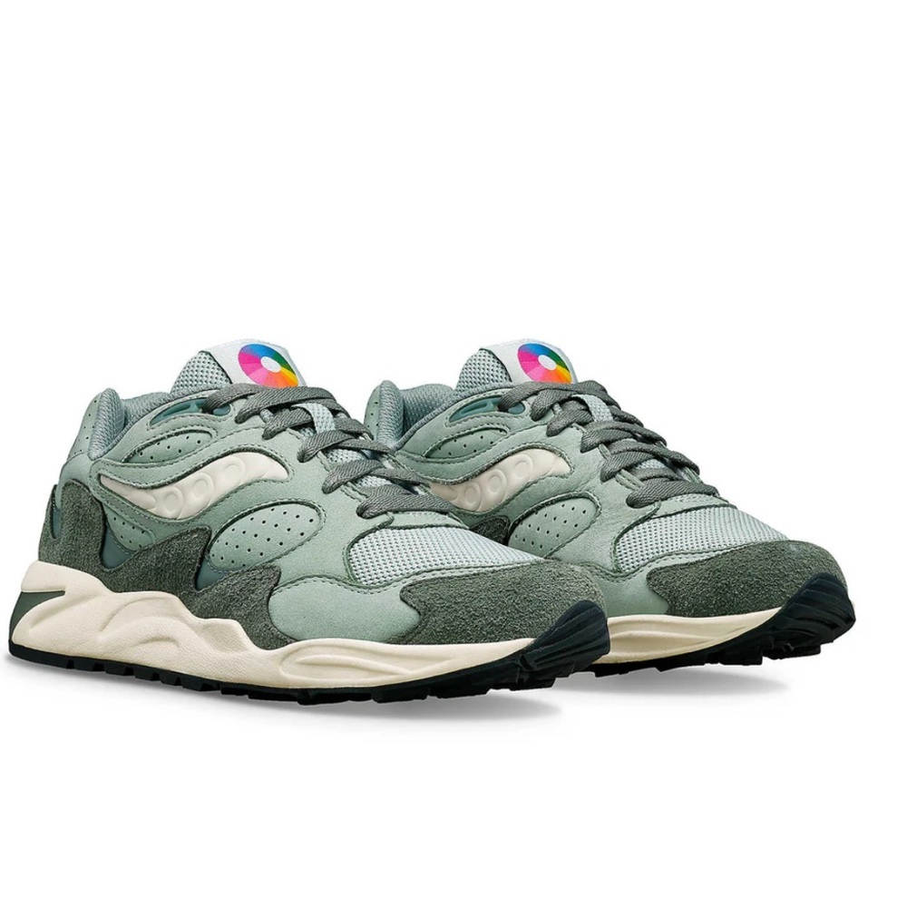 Saucony Green Athletic Shoes with Vintage Design